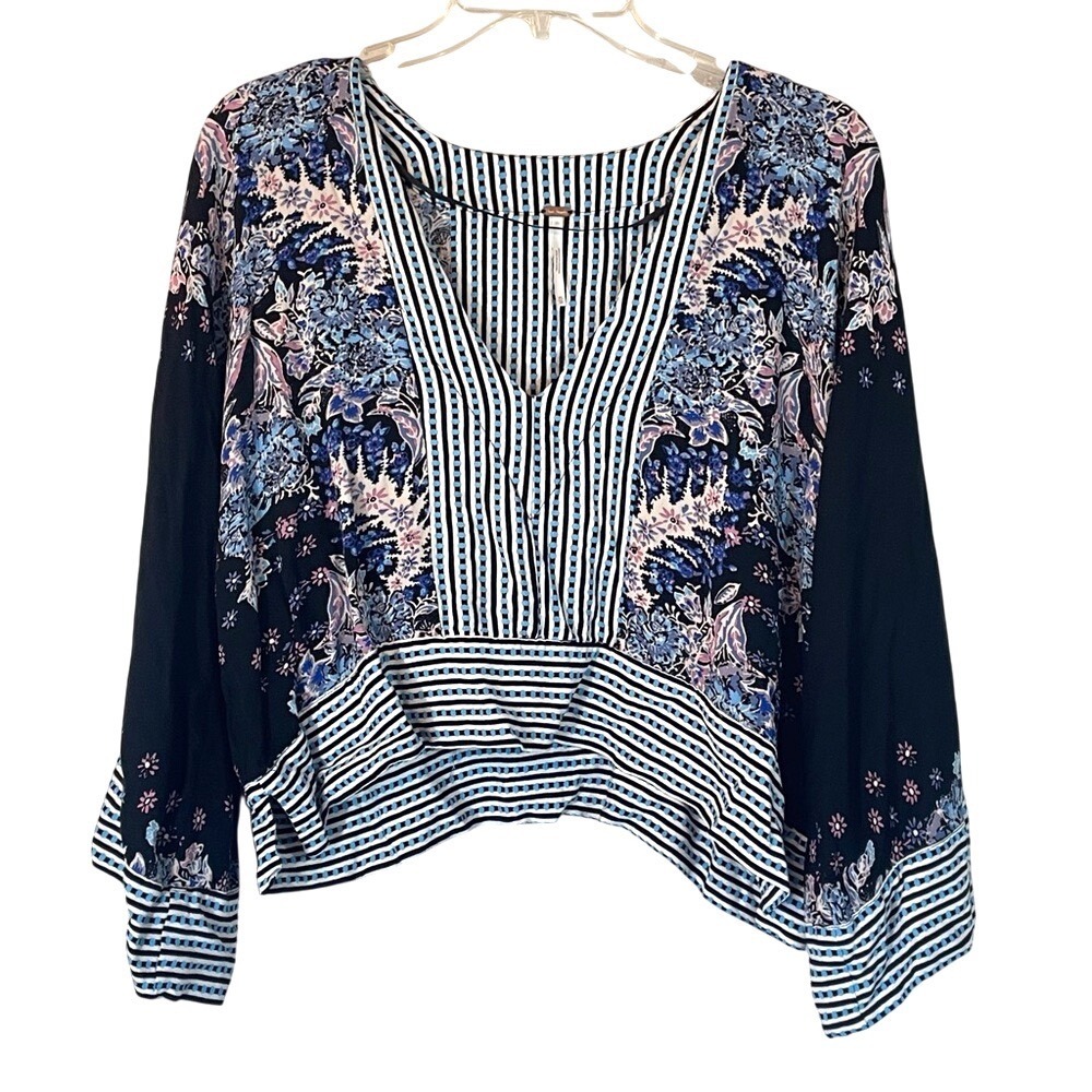 Free People Mixed Print V Neck Dolman Sleeve Blouse Top Size XS Navy Pink White